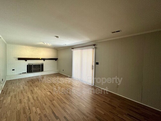 Building Photo - 4017 Grimstead Ln