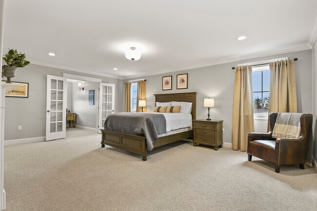 Building Photo - 1950 Mesa Park View