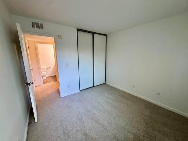 Building Photo - 430 Alameda del Prado