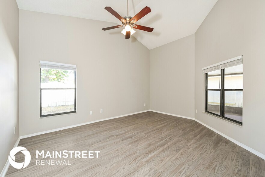 Building Photo - 267 Lakebreeze Cir