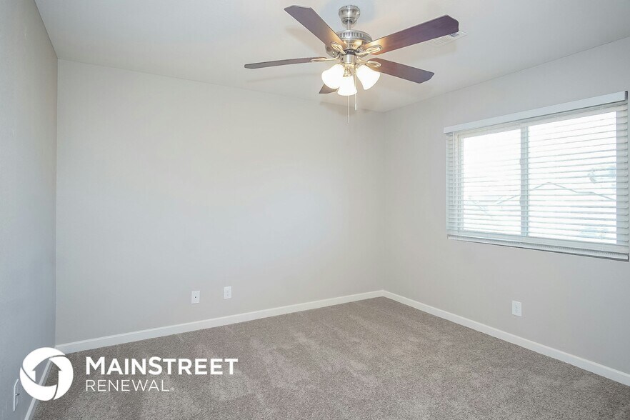 Building Photo - 910 Clipper Dr