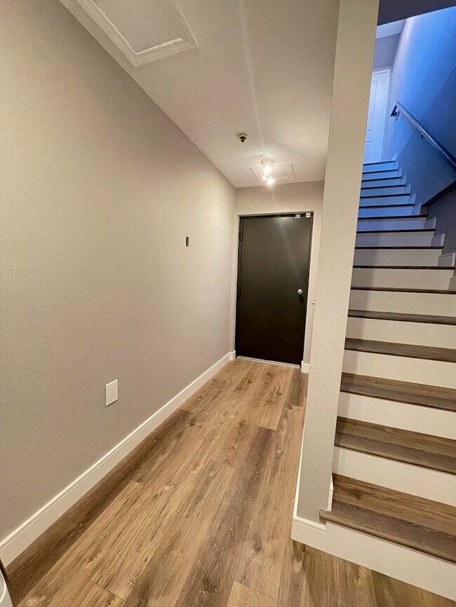 Mudroom/Garage Entrance - 1513 Berkeley St