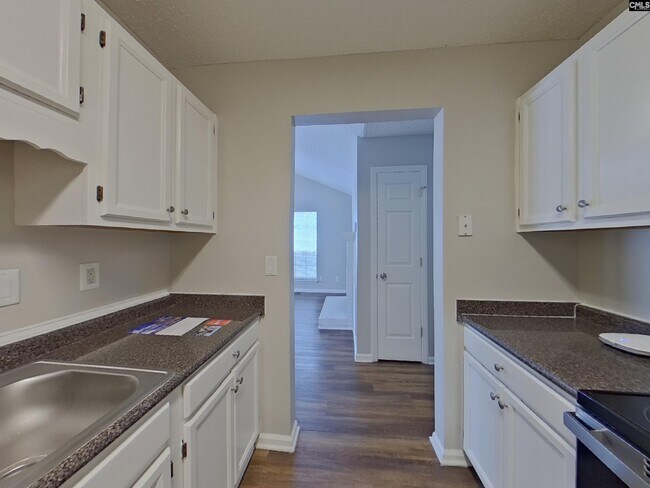 Building Photo - 108 Quinton Ln