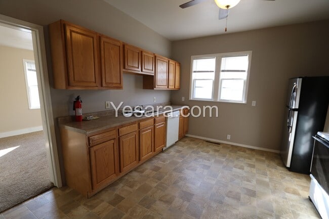 Building Photo - 2 Bedroom 1 Bath House