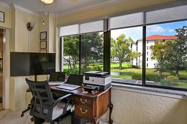 Building Photo - Waterfront! Annual Lease,  2 bedroom 2 bath plus bonus room