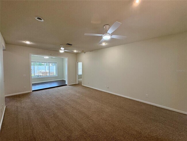 Building Photo - 4652 56th Terrace E