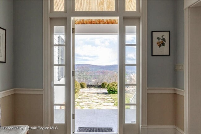 Building Photo - 136 Tory Hill Farm Rd