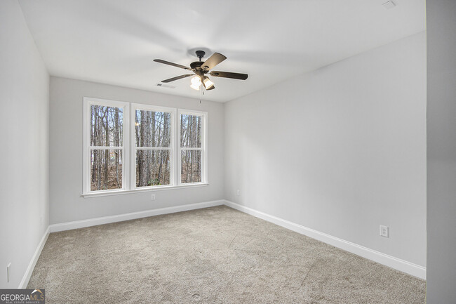 Building Photo - 128 Crestpoint Rd