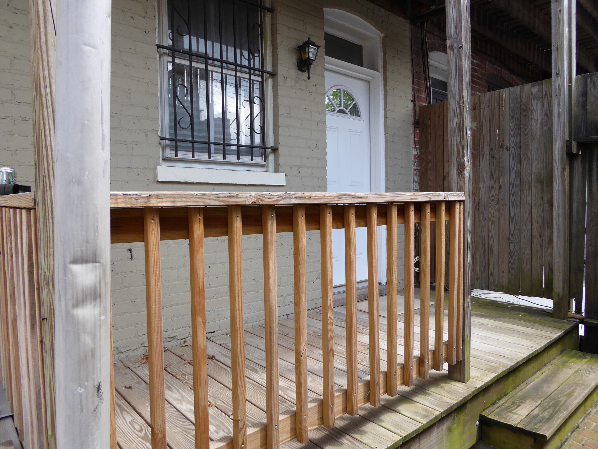 Building Photo - 118 3rd St NE