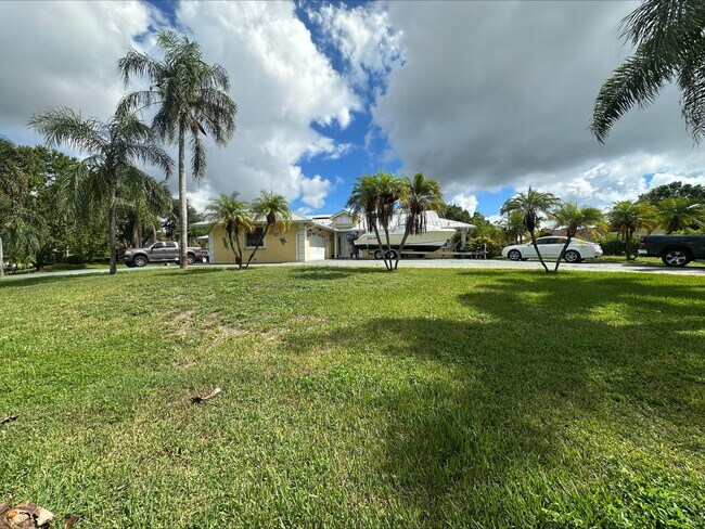 Primary Photo - 2085 SE Hanford Rd