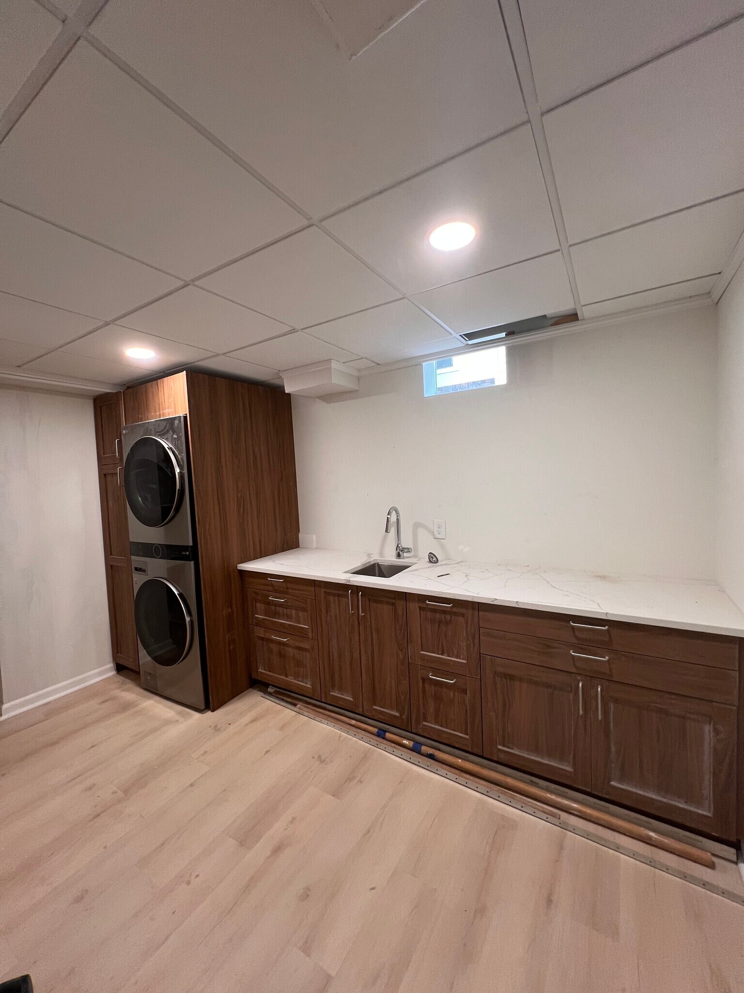 Building Photo - 18 Rustic Ldg W