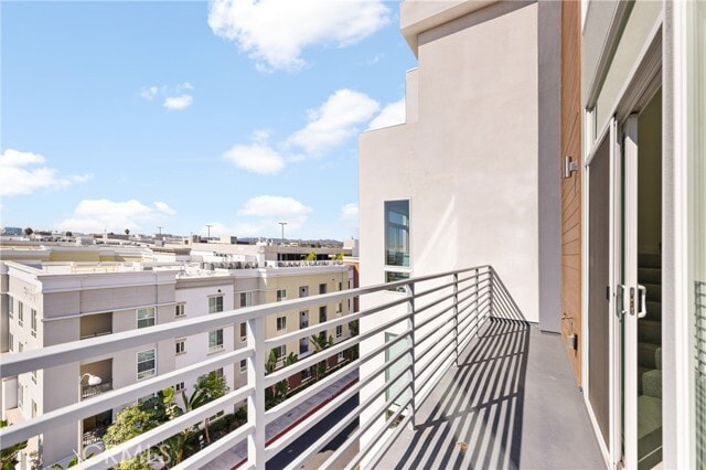 Building Photo - 168 S Monterey St