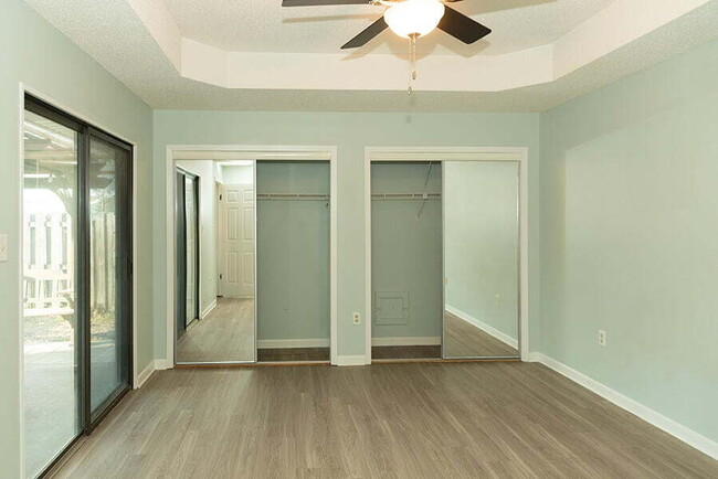 Building Photo - "Charming 3-Bedroom Retreat in Mary Esther!"