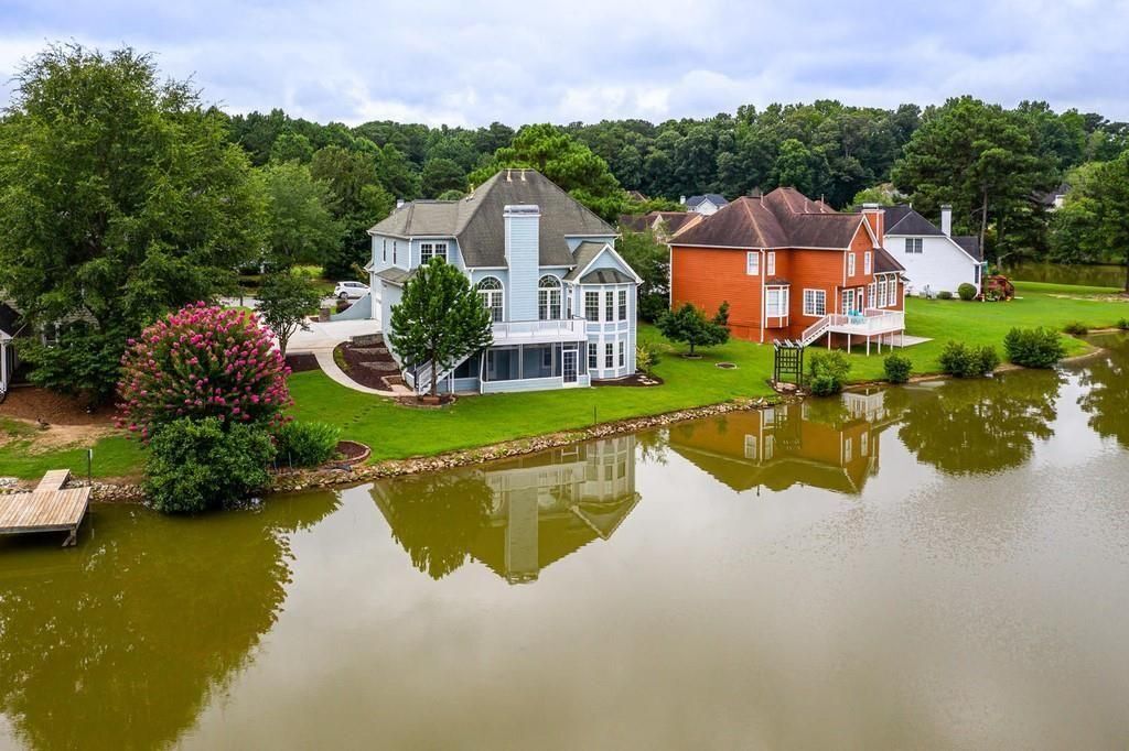 Building Photo - 225 Heritage Lake Dr