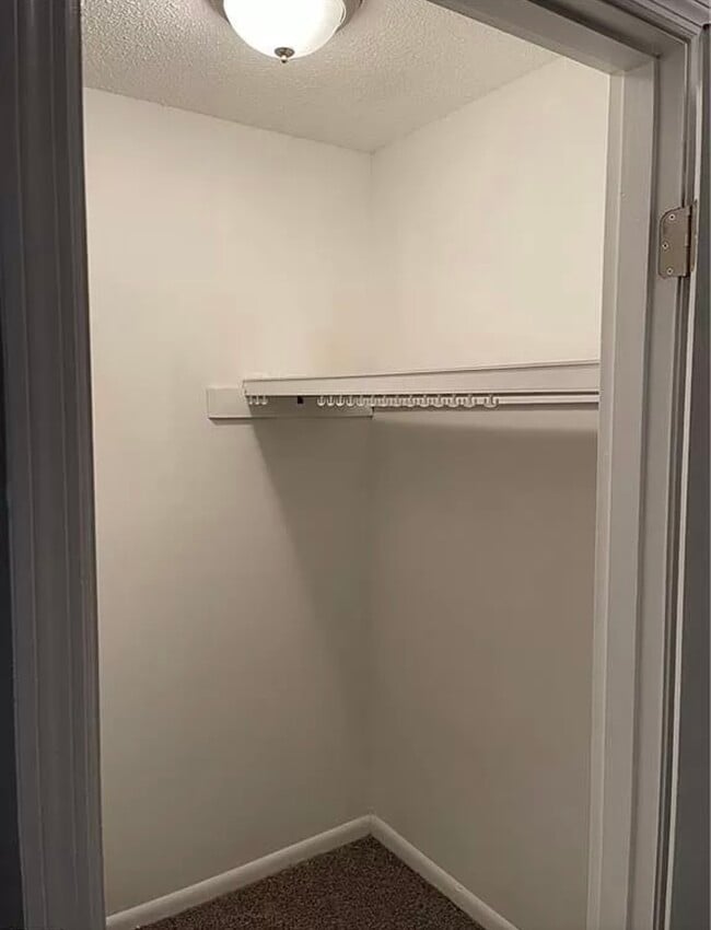 Building Photo - 4792 Champion Ct