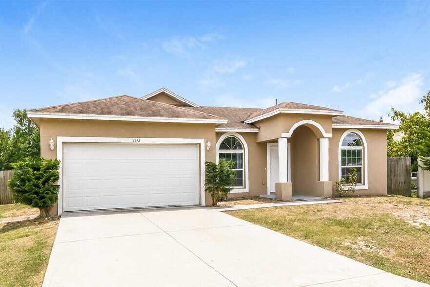 Building Photo - 1143 Doncaster Ct
