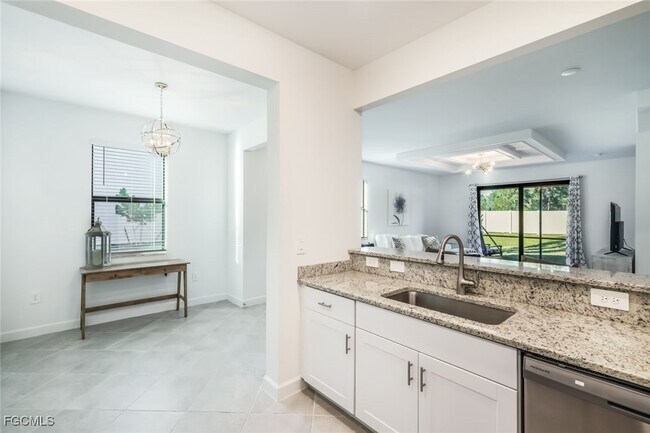 Building Photo - 14180 Gardeners Wy