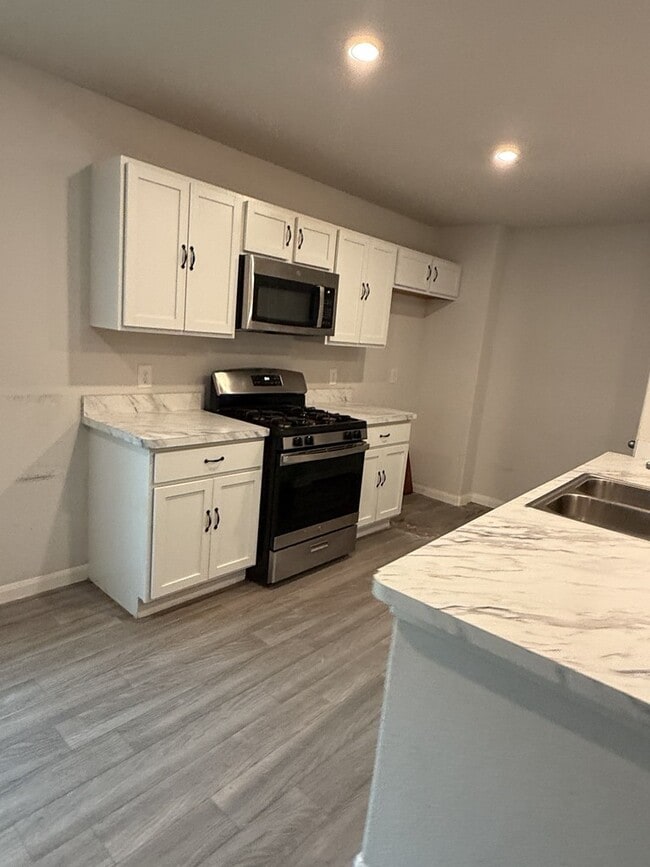 Building Photo - 89 Rd 51026