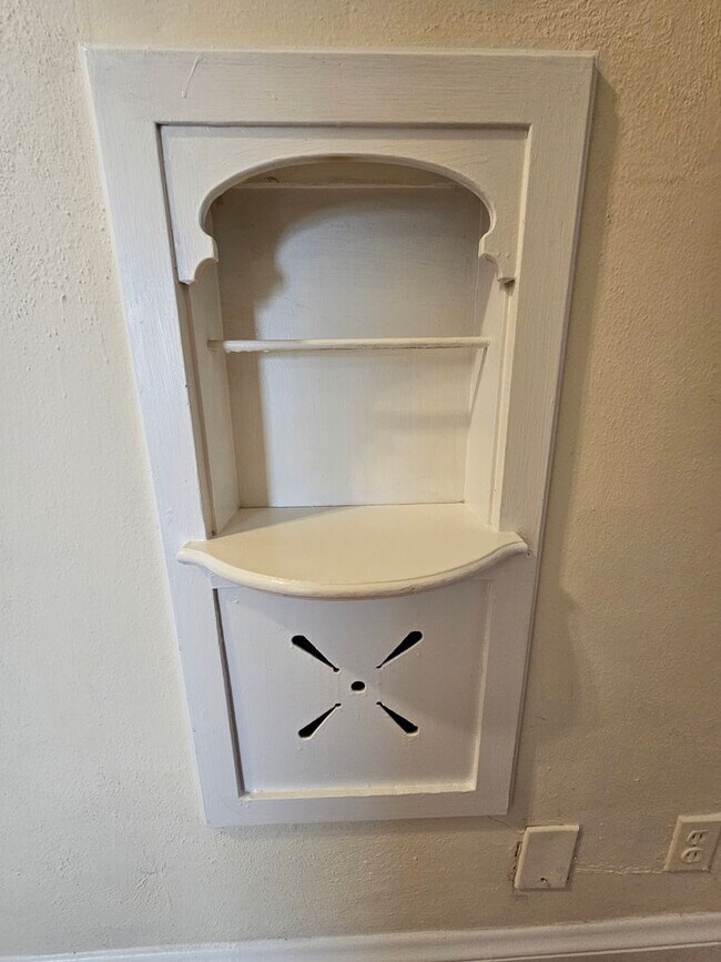 Building Photo - Westmoreland1132