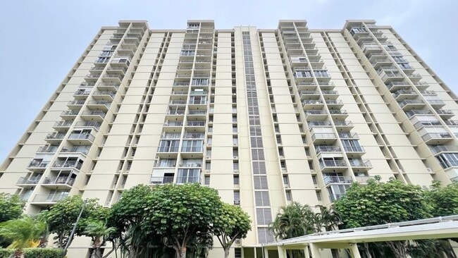 Building Photo - 3161 Ala Ilima St