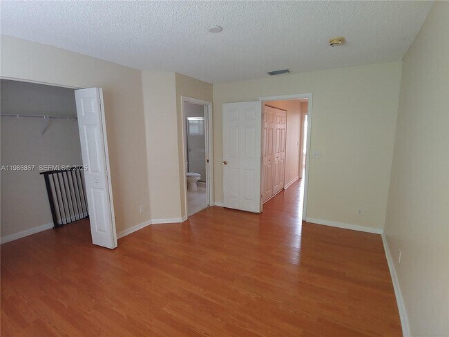 Building Photo - 5071 Palmbrooke Cir