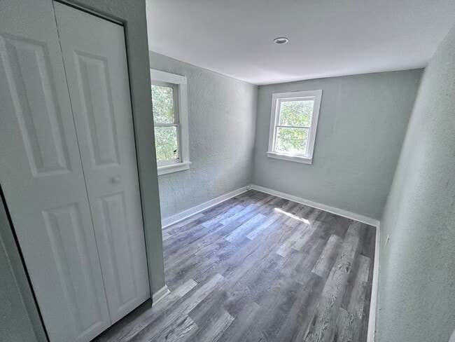 Building Photo - ***ONE MONTH FREE***  Charming 3-Bedroom Home in Jacksonville