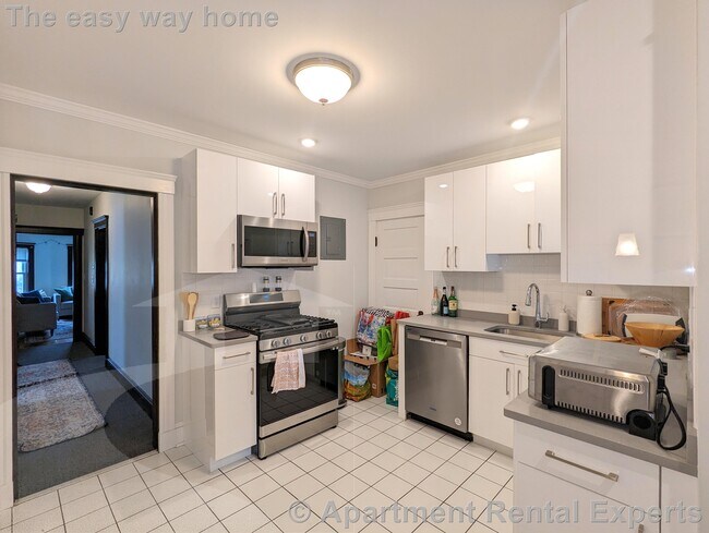 Building Photo - 92 Powder House Blvd