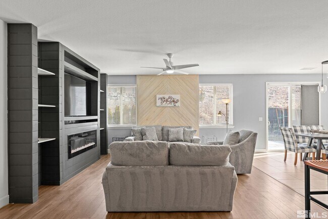 Building Photo - 10270 Gold Mine Dr