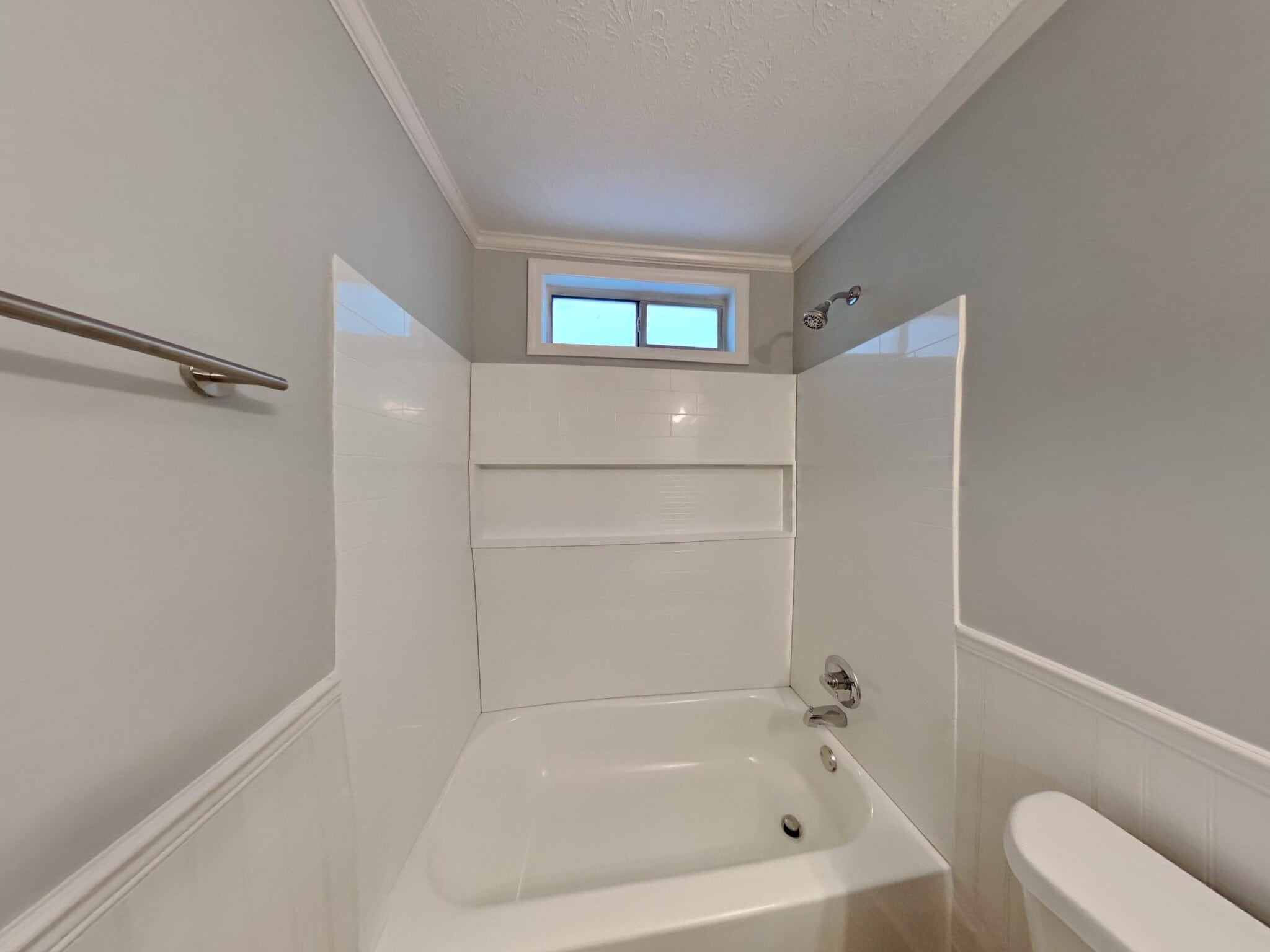 Building Photo - 245 Princeton Way