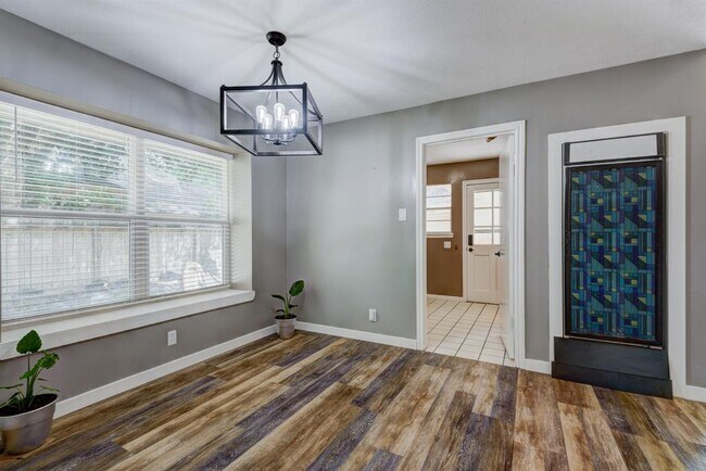 Building Photo - 17506 Rustington Dr