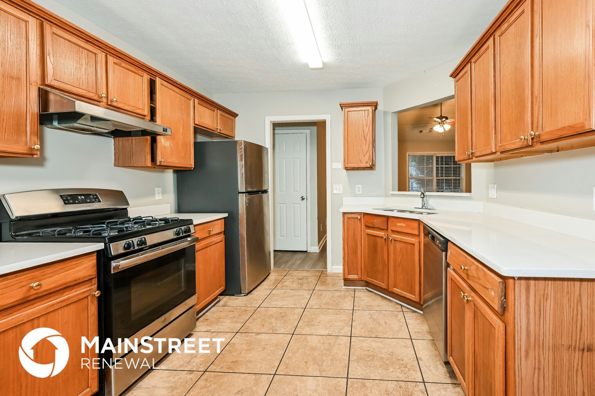 Building Photo - 852 New England Ct