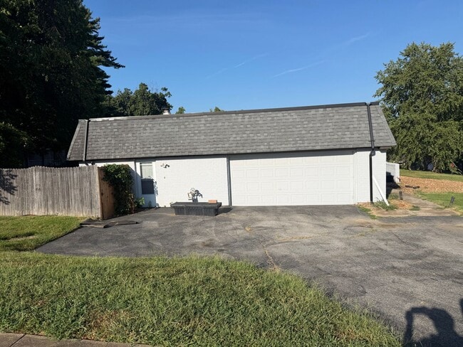 Building Photo - 1 Nicolet Dr