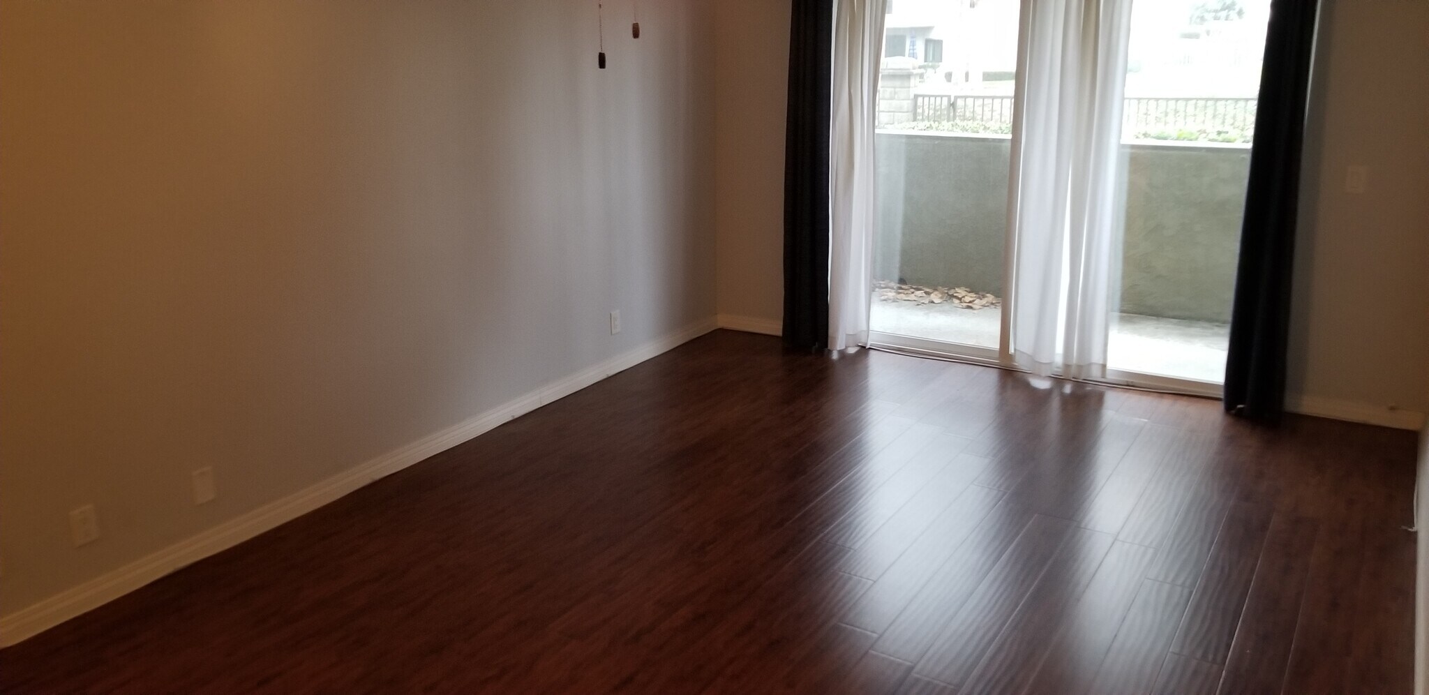 Building Photo - 380 E Surfside Dr