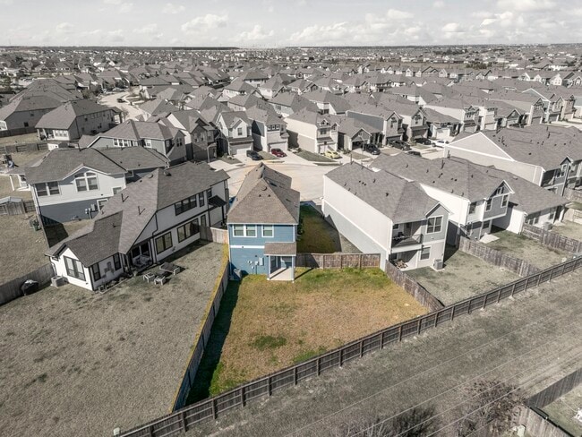 Building Photo - 7810 Starfish Arbor Dr