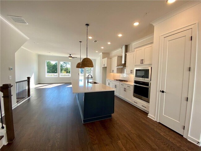 Building Photo - 435 Ashbury Dr
