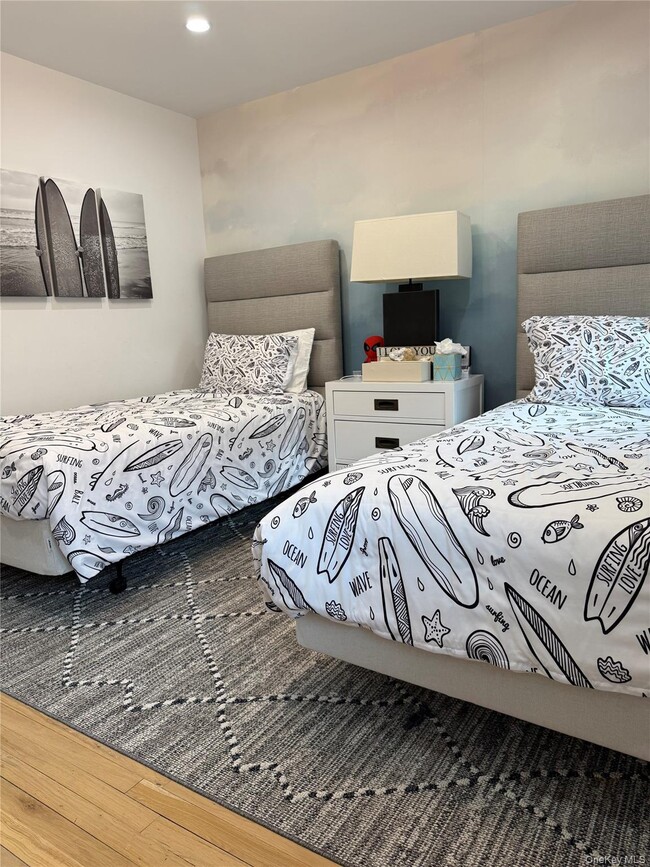 Building Photo - 3041 Mitchell Rd