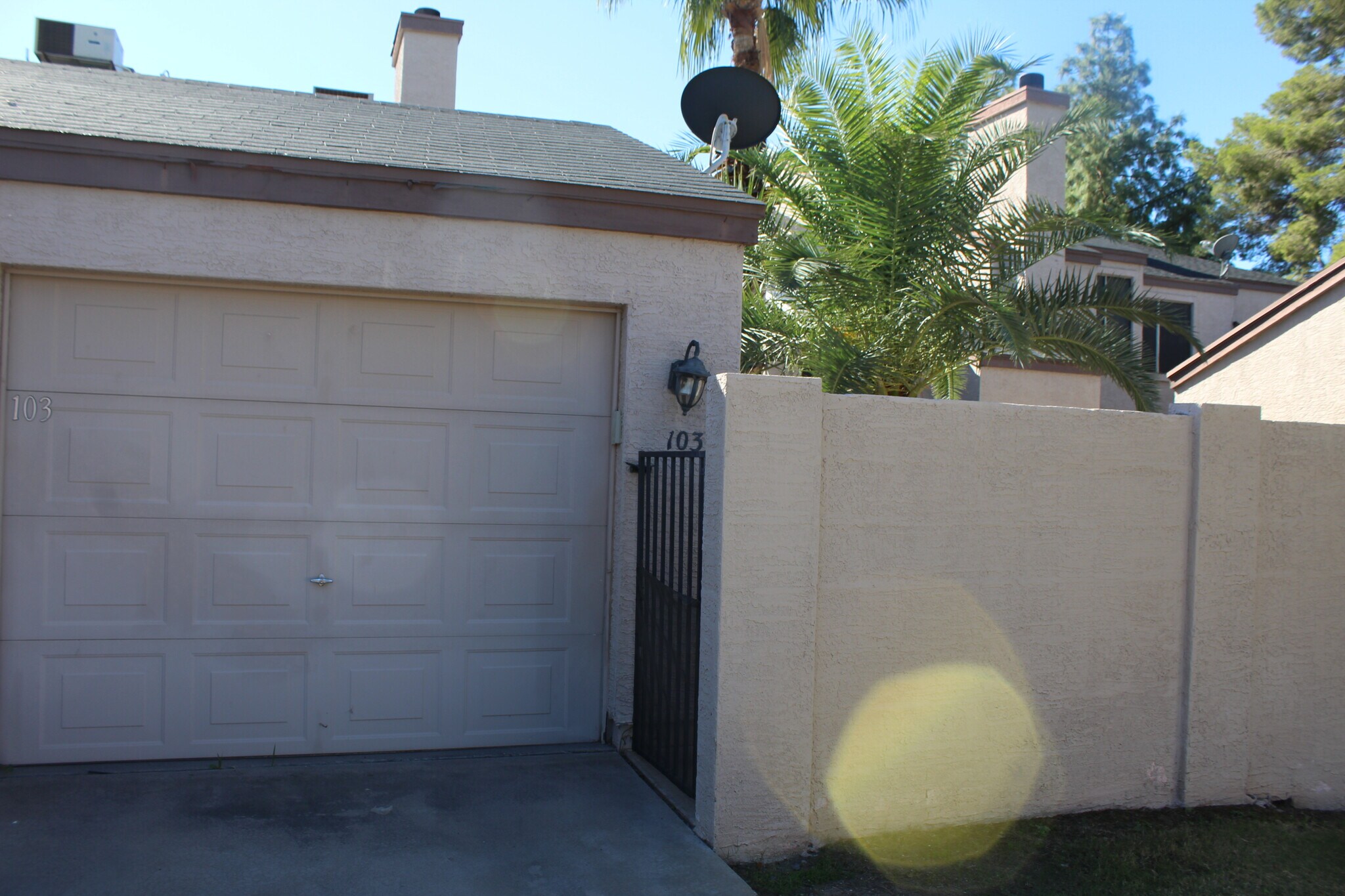 Building Photo - 3301 E Kelton Ln