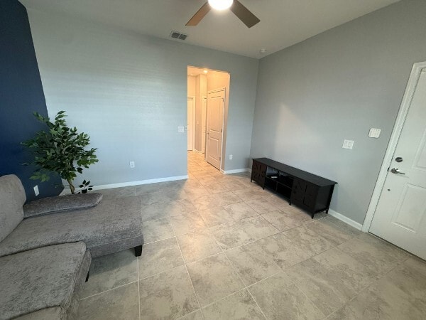 Building Photo - 1125 Saguaro St