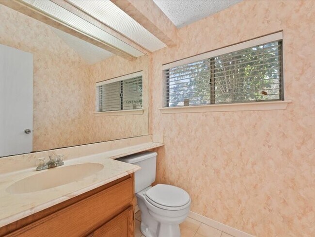 Building Photo - 3317 Golden Trails Dr
