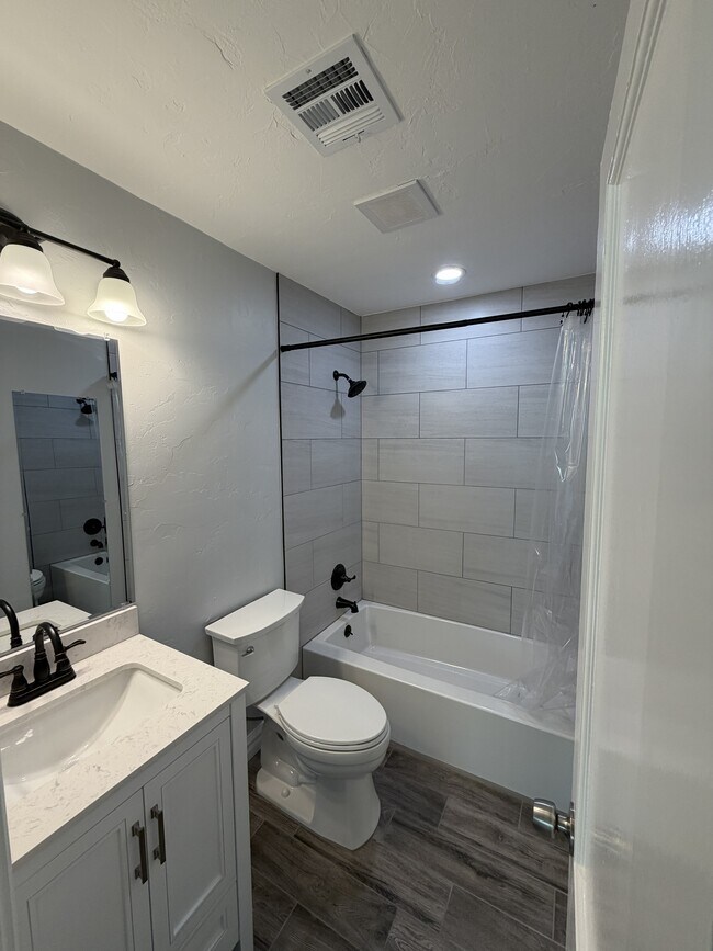 Building Photo - 4769 SE 27th St