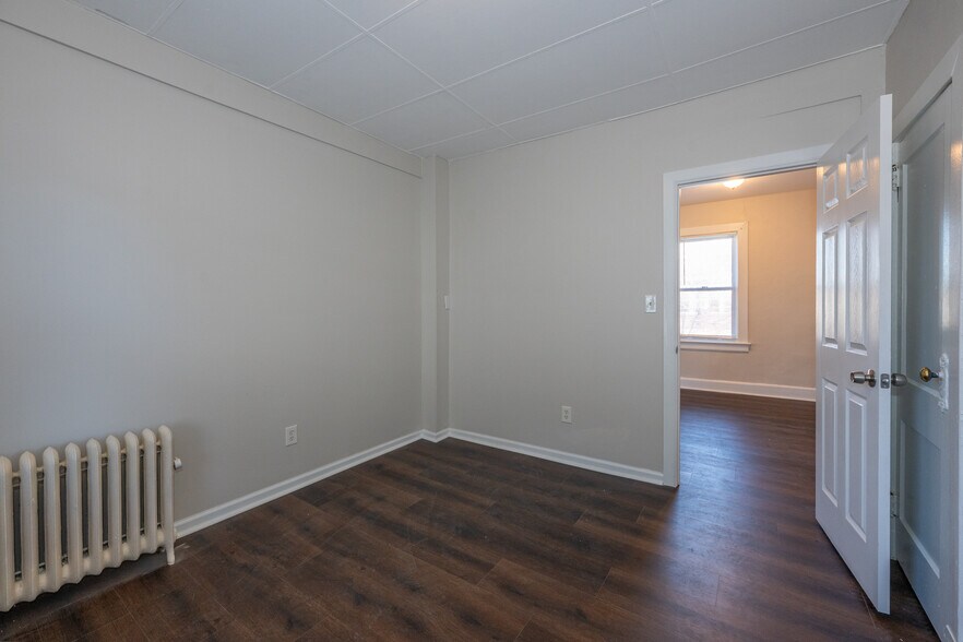 Building Photo - 96 Curie Ave