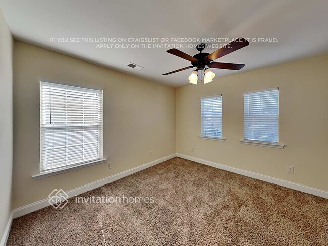 Building Photo - 112 Waterlynn Club Dr