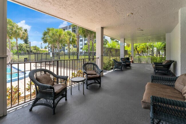 Building Photo - 1224 S Military Trail
