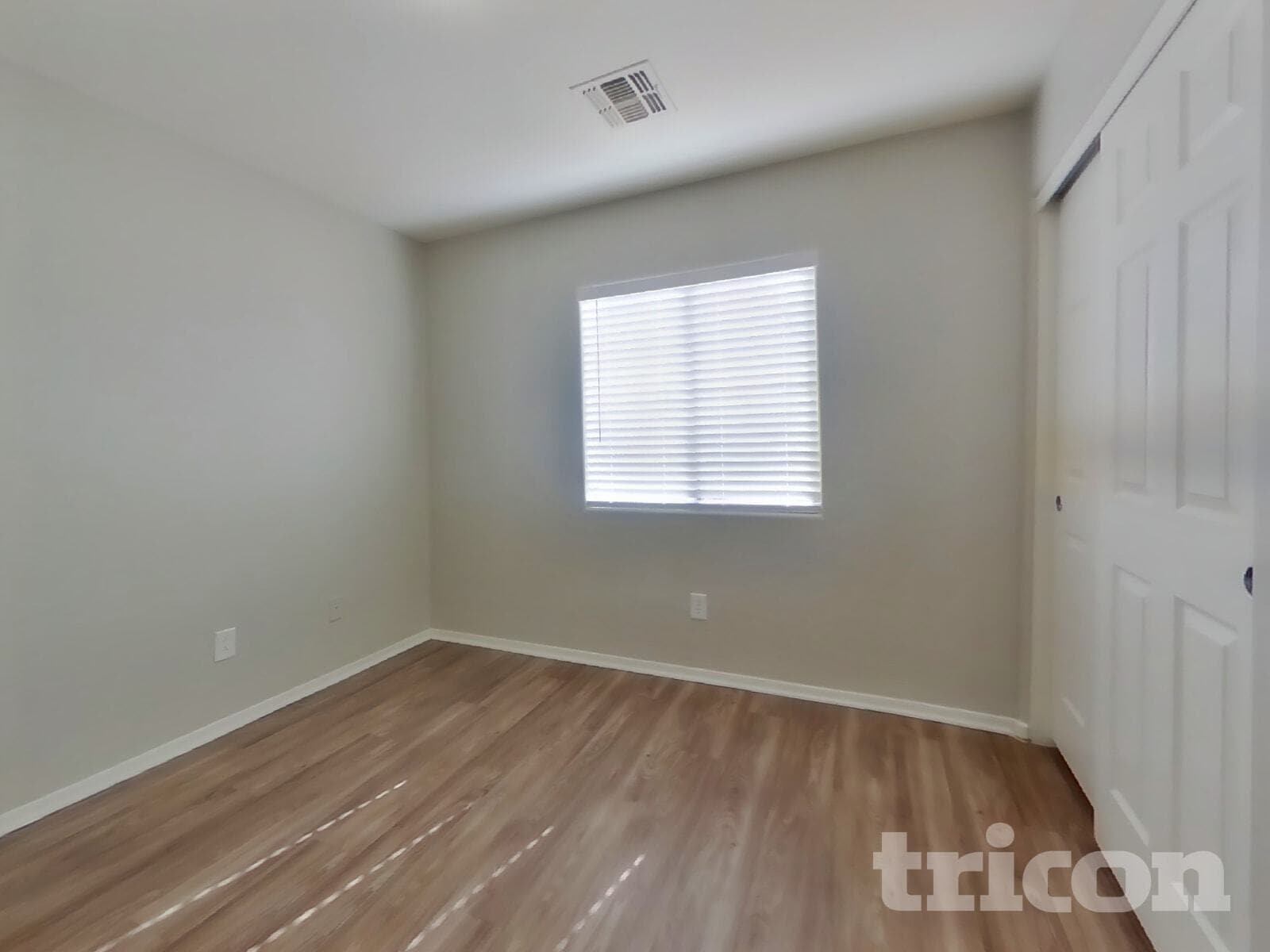 Building Photo - 10268 W Sands Dr