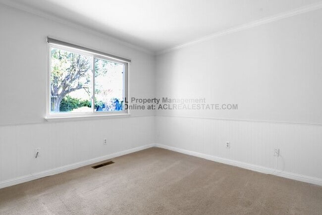 Building Photo - Spacious, Single Story Northgate Home For Rent