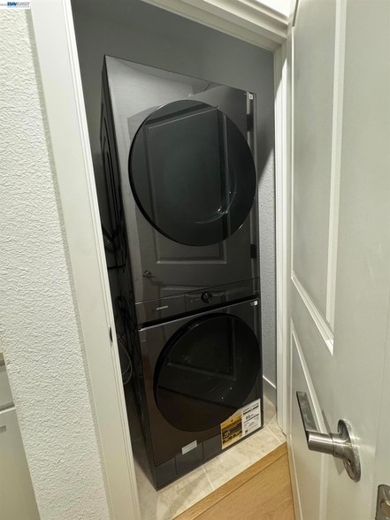 Building Photo - 1967 S Lazuli St