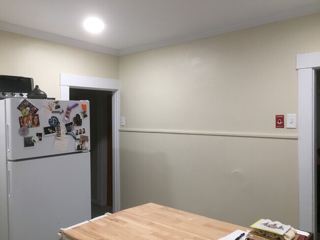 Kitchen - 42 Newbury St