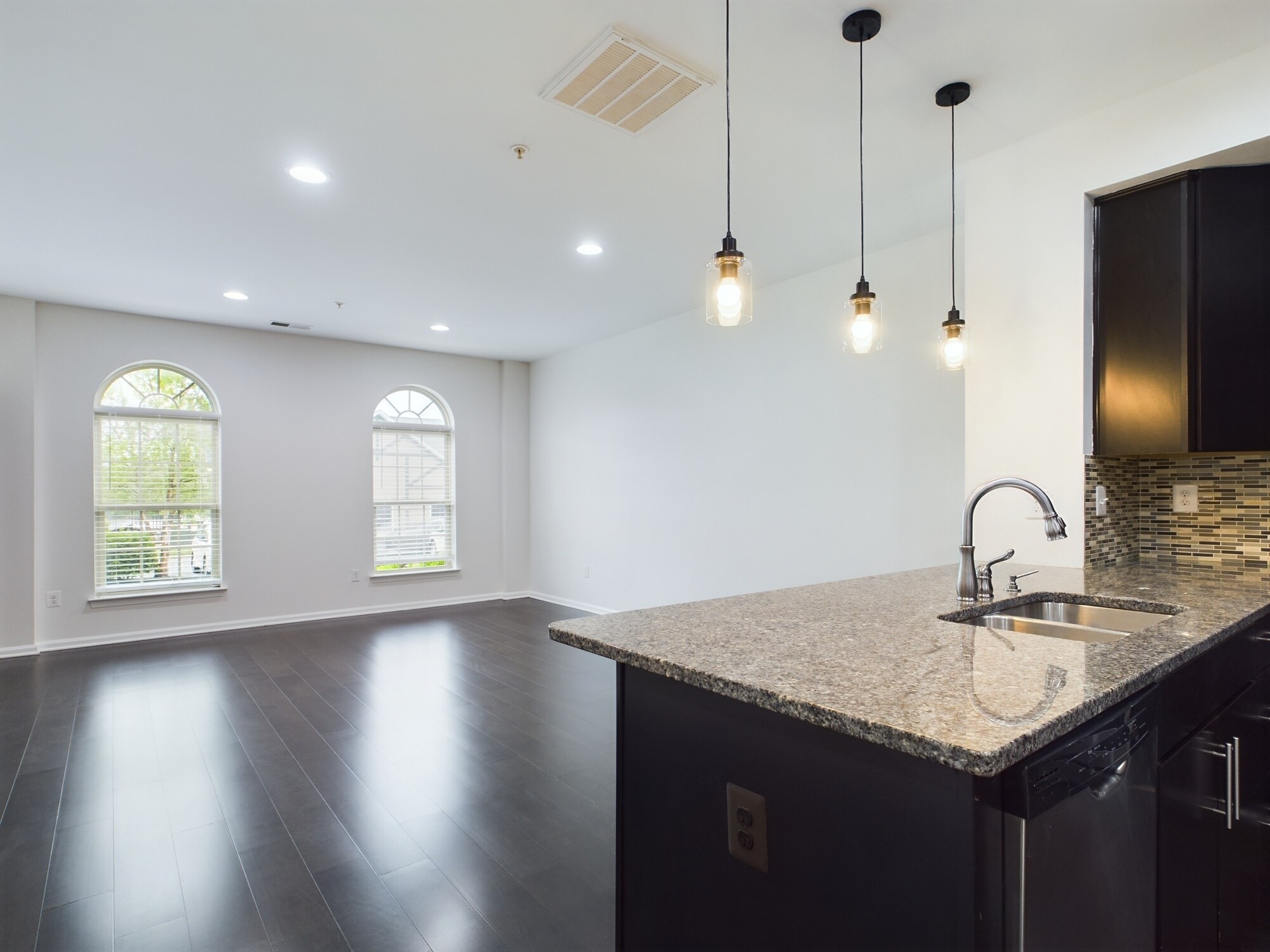 Building Photo - 6479 Jack Linton Dr S