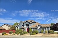 Building Photo - 1271 Grange Way