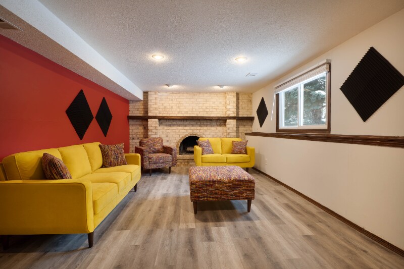 Building Photo - 1133 126th Ln NE